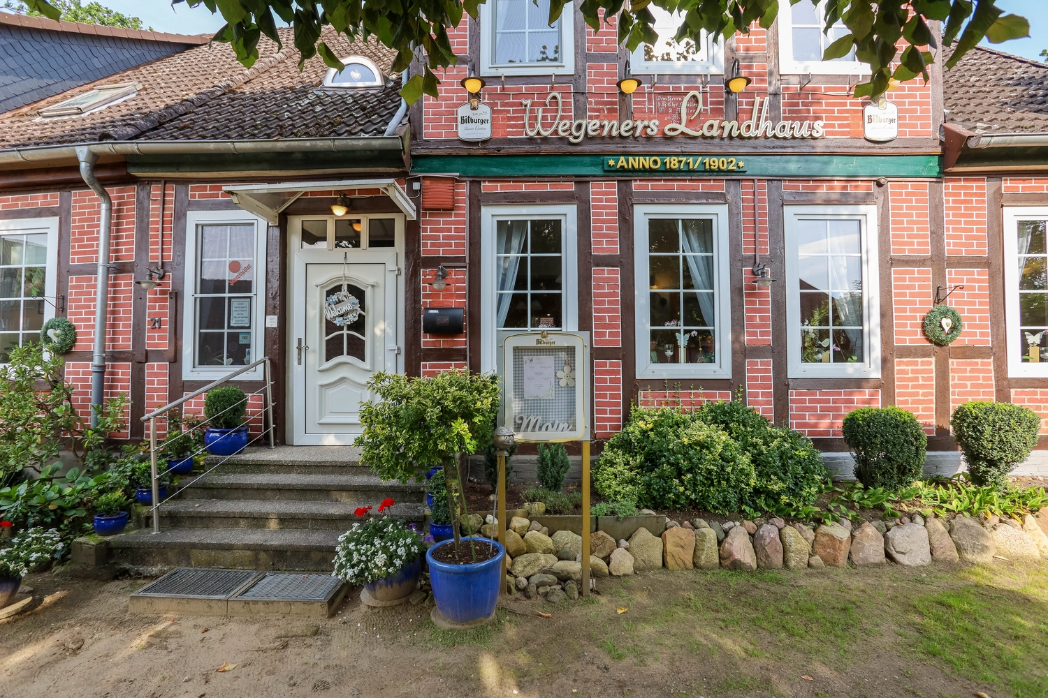 Wegeners Landhaus UG - Hotel & Restaurant - Aussenbereich