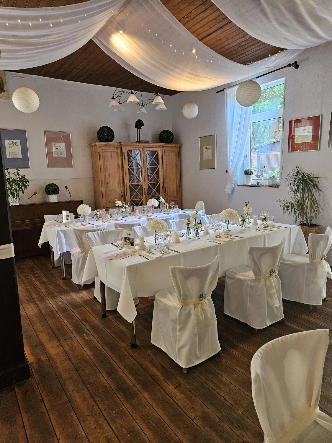 Wegeners Landhaus UG - Hotel & Restaurant - großer Speisesaal