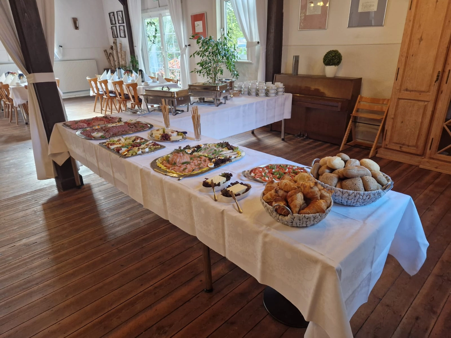 Wegeners Landhaus UG - Hotel & Restaurant - großer Speisesaal
