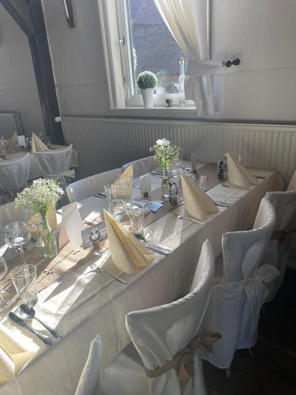 Wegeners Landhaus UG - Hotel & Restaurant - großer Speisesaal